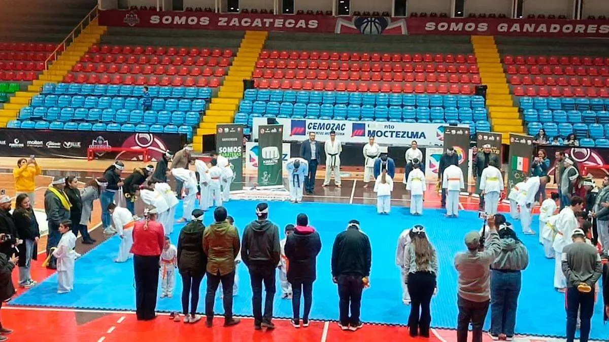 Cambio de cintas de karate